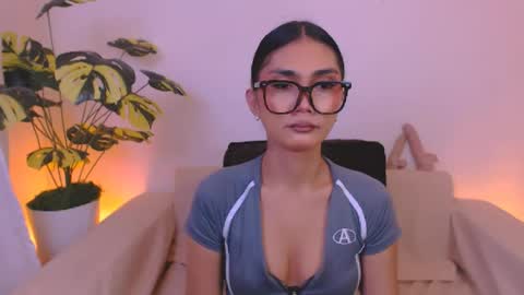 Snapshot of flirtymarga chatting on 06-11-26, 04:49 Marga online show from 06-11-26, 04:49