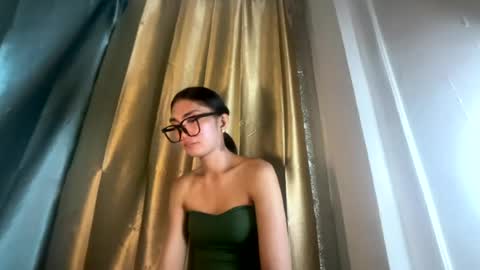 Snapshot of flirtymarga chatting on 07-16-26, 04:51 Marga online show from 07-16-26, 04:51