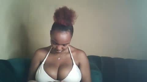 Snapshot of flirtymimie chatting on 11-19-25, 07:03 flirtymimie online show from 11-19-25, 07:03