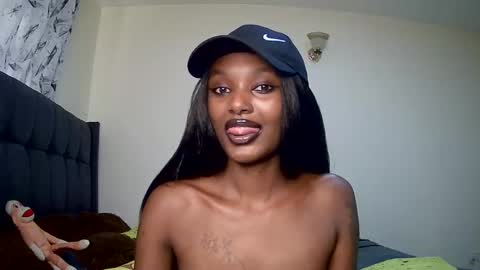 Snapshot of flirtyy_sheery chatting on 01-20-25, 06:53 sheery online show from 01-20-25, 06:53