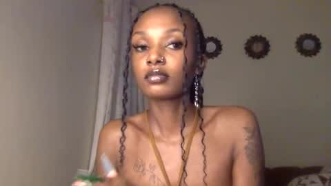 Snapshot of flirtyy_sheery chatting on 06-07-26, 02:48 sheery online show from 06-07-26, 02:48