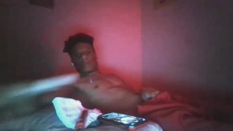 Snapshot of flomadetda chatting on 12-22-25, 12:29 JACC T online show from 12-22-25, 12:29