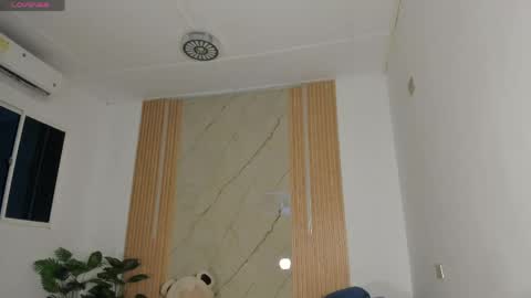    online show from 04-12-26, 04:39