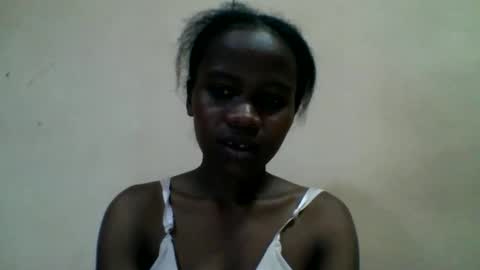 flora48230522373 online show from 04-18-26, 10:52