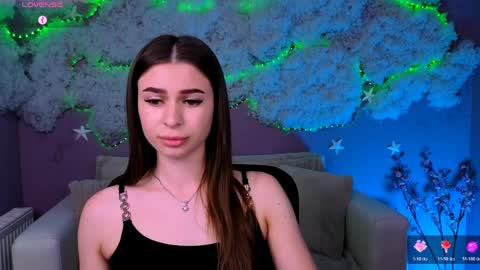 Snapshot of flora_ri chatting on 05-31-26, 09:16 just ask me online show from 05-31-26, 09:16