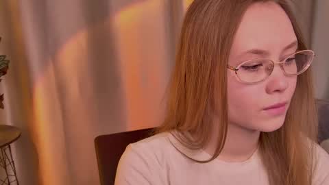 hey there guys im Flora no not the one from WInx. But I love magical stuff and especially I love nature. I dont know I thin online show from 06-02-26, 10:17