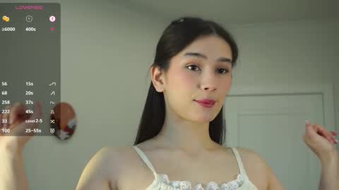 Snapshot of floralmuse chatting on 09-21-25, 11:23 Viola online show from 09-21-25, 11:23