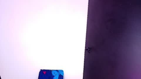 Snapshot of flordecayena_ chatting on 06-07-26, 03:10 Flordecayena online show from 06-07-26, 03:10