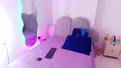 Snapshot of flordecayena_ chatting on 06-10-26, 03:07 Flordecayena online show from 06-10-26, 03:07