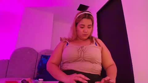Snapshot of flordecayena_ chatting on 07-13-26, 03:09 Flordecayena online show from 07-13-26, 03:09