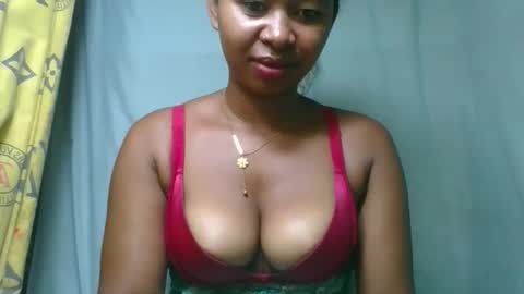 florencia011 online show from 04-10-26, 12:27