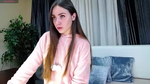 Flouvet online show from 09-14-25, 07:29