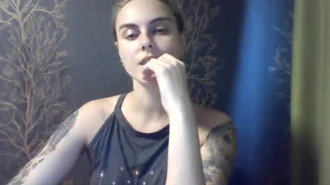 Snapshot of flower_bluee chatting on 07-17-26, 01:40 Ambika 3 online show from 07-17-26, 01:40