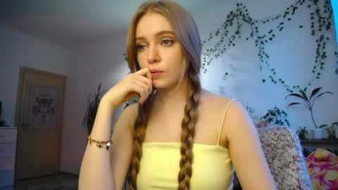 Snapshot of flower_elf chatting on 04-17-26, 04:54 flower_elf online show from 04-17-26, 04:54
