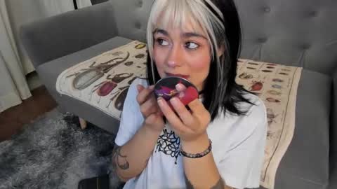 Its a pleasure to meet you. Im Flower. Help me reach 1k. Follow me. online show from 03-11-26, 11:49