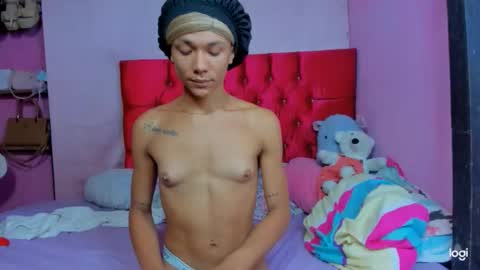 Flower weed online show from 04-03-26, 10:46