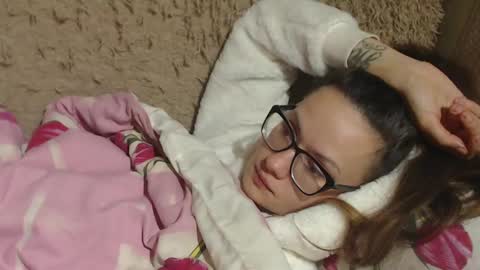 say meow and send tip  online show from 12-21-24, 12:20