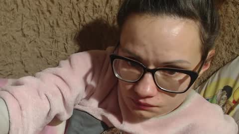 say meow and send tip  online show from 01-12-25, 07:42