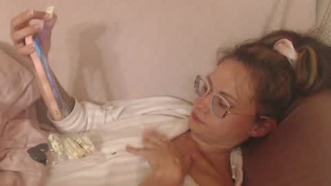 say meow and send tip  online show from 06-25-26, 05:28