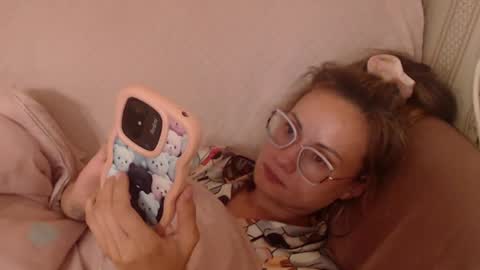 say meow and send tip  online show from 07-09-26, 02:43