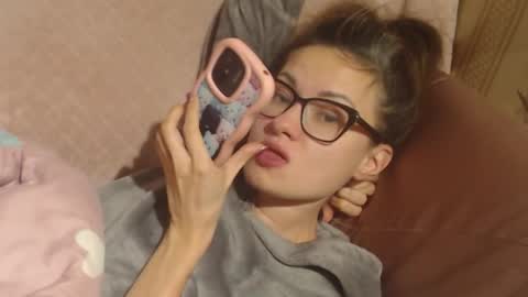 say meow and send tip  online show from 12-04-25, 09:45