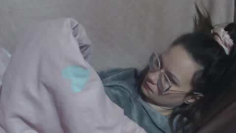 say meow and send tip  online show from 03-13-26, 12:23