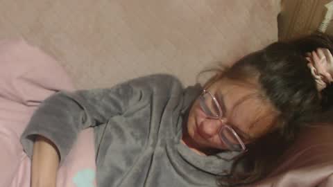 say meow and send tip  online show from 04-09-26, 06:02