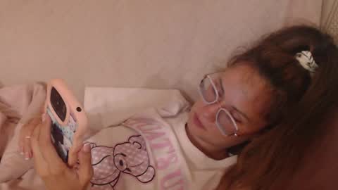 say meow  and  send tip  online show from 06-17-26, 05:25