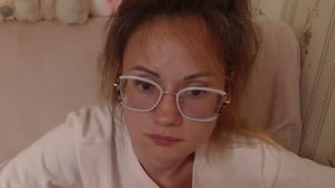 say meow  and  send tip  online show from 06-19-26, 02:54