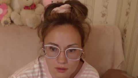 say meow  and  send tip  online show from 06-28-26, 03:07