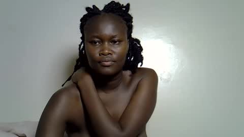 flowerdiva002 online show from 11-14-25, 10:18