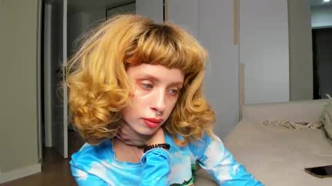 Flower online show from 03-15-26, 06:36