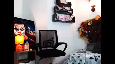 Snapshot of flowers109 chatting on 12-06-24, 11:47 flowers109 online show from 12-06-24, 11:47