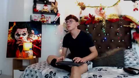 Snapshot of flowers109 chatting on 12-29-24, 08:48 flowers109 online show from 12-29-24, 08:48