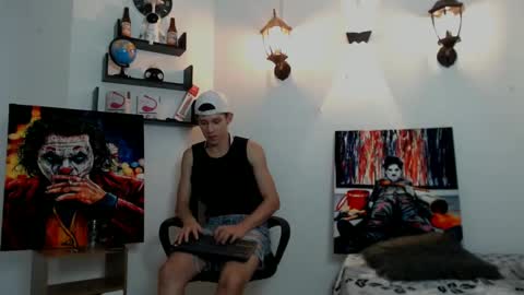 Snapshot of flowers109 chatting on 01-28-25, 09:50 flowers109 online show from 01-28-25, 09:50