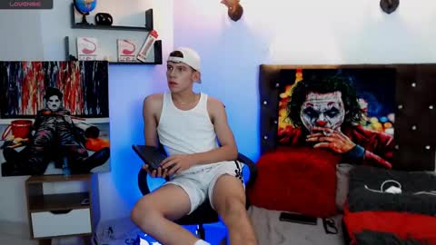 Snapshot of flowers109 chatting on 02-26-25, 10:53 flowers109 online show from 02-26-25, 10:53