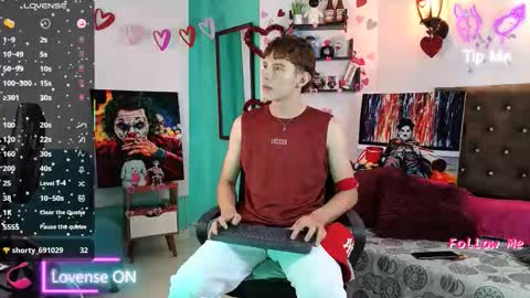 Snapshot of flowers109 chatting on 09-19-25, 11:16 flowers109 online show from 09-19-25, 11:16