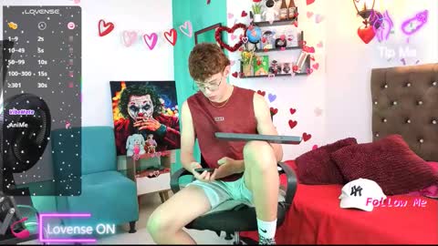 Snapshot of flowers109 chatting on 09-23-25, 10:35 flowers109 online show from 09-23-25, 10:35