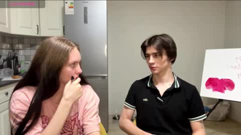 flowerscouple online show from 03-08-26, 09:40