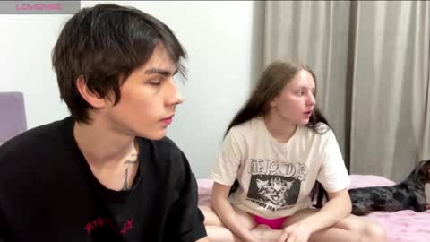 Snapshot of flowerscouple chatting on 05-24-26, 10:04 flowerscouple online show from 05-24-26, 10:04