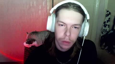 Snapshot of fluffy_boney chatting on 12-04-24, 11:41 Alexey online show from 12-04-24, 11:41