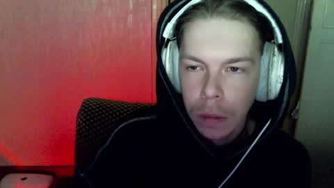 Snapshot of fluffy_boney chatting on 12-29-24, 11:18 Alexey online show from 12-29-24, 11:18