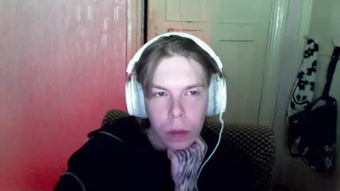 Snapshot of fluffy_boney chatting on 01-06-25, 11:51 Alexey online show from 01-06-25, 11:51