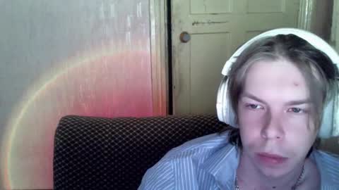 Snapshot of fluffy_boney chatting on 01-09-25, 09:16 Alexey online show from 01-09-25, 09:16