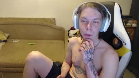 Snapshot of fluffy_boney chatting on 02-02-25, 12:09 Alexey online show from 02-02-25, 12:09