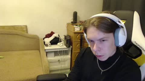 Snapshot of fluffy_boney chatting on 02-02-25, 03:10 Alexey online show from 02-02-25, 03:10