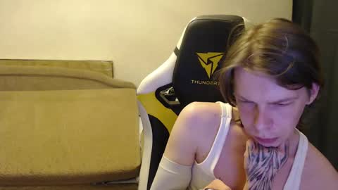 Snapshot of fluffy_boney chatting on 02-18-25, 11:08 Alexey online show from 02-18-25, 11:08