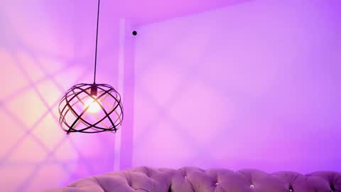  FLUFFY BUBBLE  online show from 01-06-25, 10:02