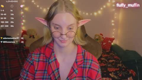 Snapshot of fluffy_muffin3 chatting on 12-27-24, 10:05 Agatha online show from 12-27-24, 10:05