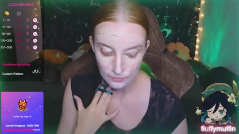 Snapshot of fluffy_muffin3 chatting on 09-21-25, 03:02 Agatha online show from 09-21-25, 03:02